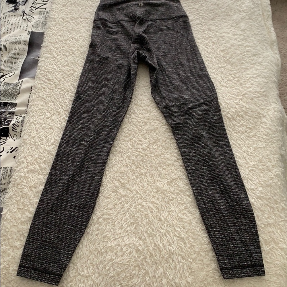 Lulu size 6 wool leggings. Very comfortable!